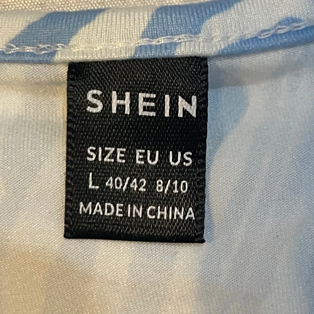 NWOT SHEIN Zebra Striped Crop Top Size L - Picture 3 of 4